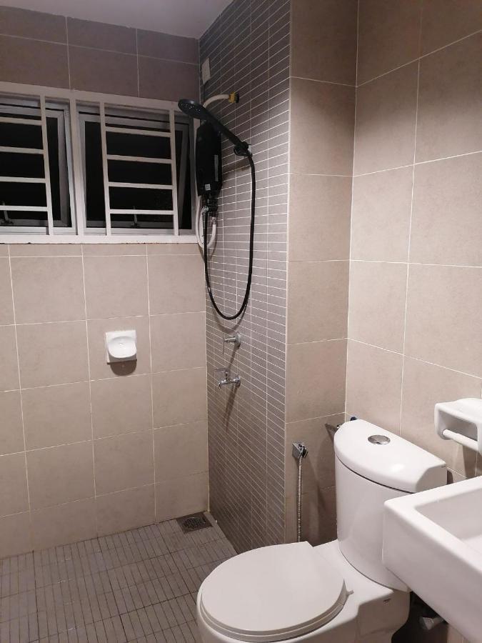 Apartment House Of Arts Condostay @ Saujana Aster